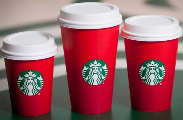 5 bài học PR từ “chiếc cốc đỏ” của Starbucks
