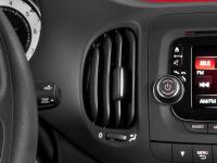5 A30 32be Đánh giá chi tiết xe FIAT 500L Wagon 2015
