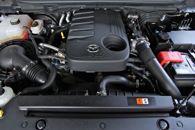 20140919 e44b103d ab0d 441e 8d6e 01d2c22f46a0 Đánh giá chi tiết xe Mazda BT 50: Mẫu bán tải mạnh mẽ